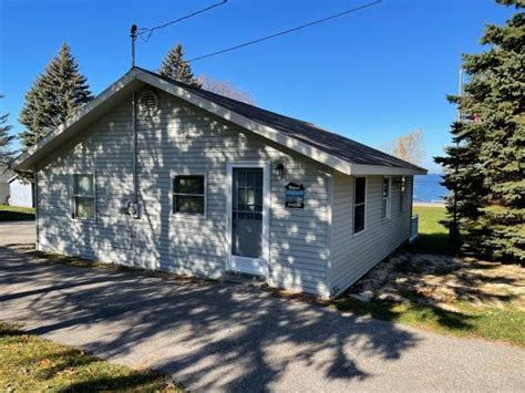 Craigslist houghton lake - craigslist Housing in Houghton Lake, MI. see also. Lots for sale. $5,000. Houghton Lake A place to call home!! $800. Houghton Lake Heights Beautiful Up North Retreat! ... 